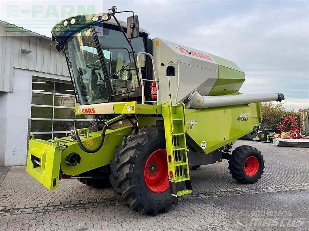 CLAAS avero 240 Kombájnok