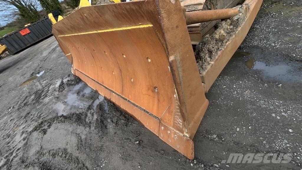Komatsu Px85-13 lánctalpas dózerek
