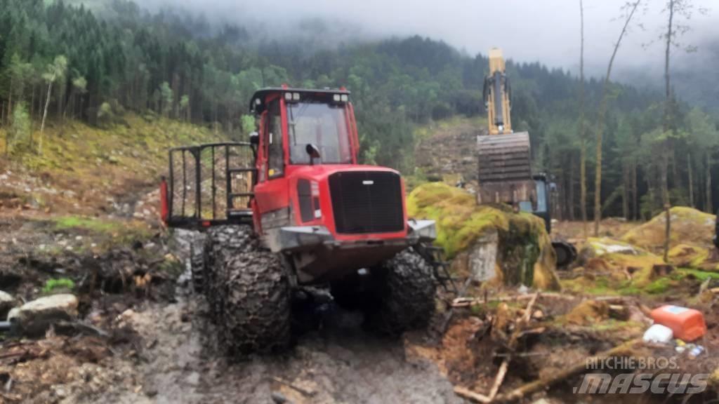 Komatsu 895 Kihordók
