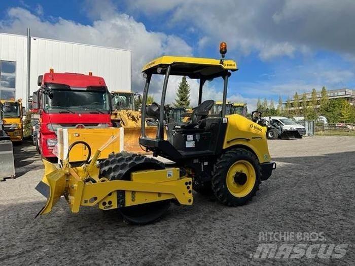 Bomag BW 124 PDH-5 Egyéb talajművelő gépek és berendezések