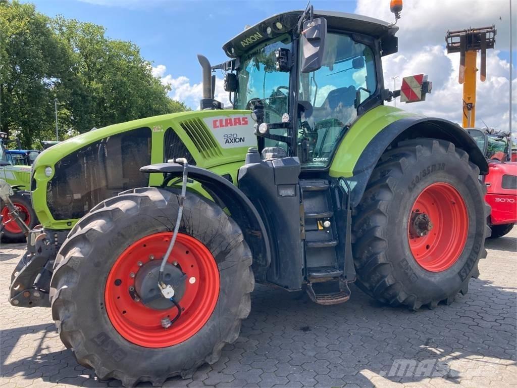CLAAS Axion 920 Traktorok