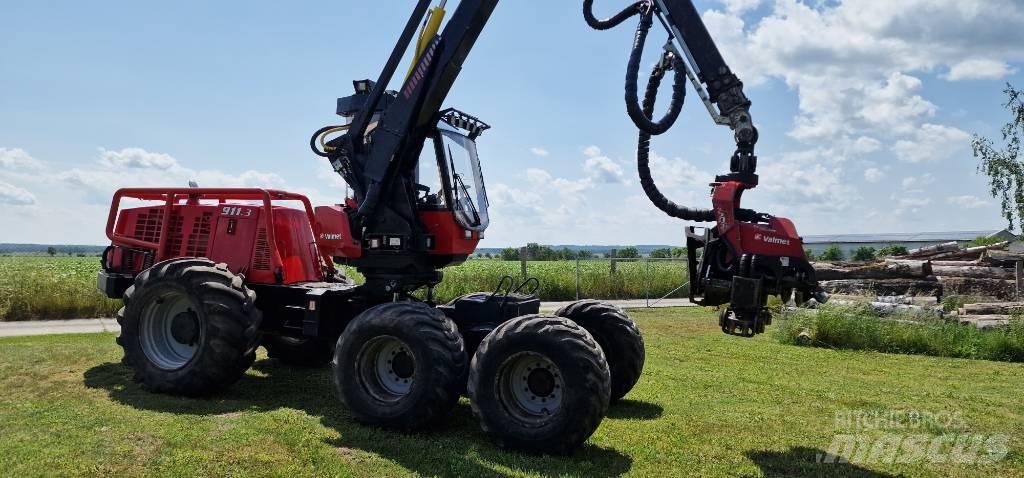 Valmet 911.3 Betakarítók