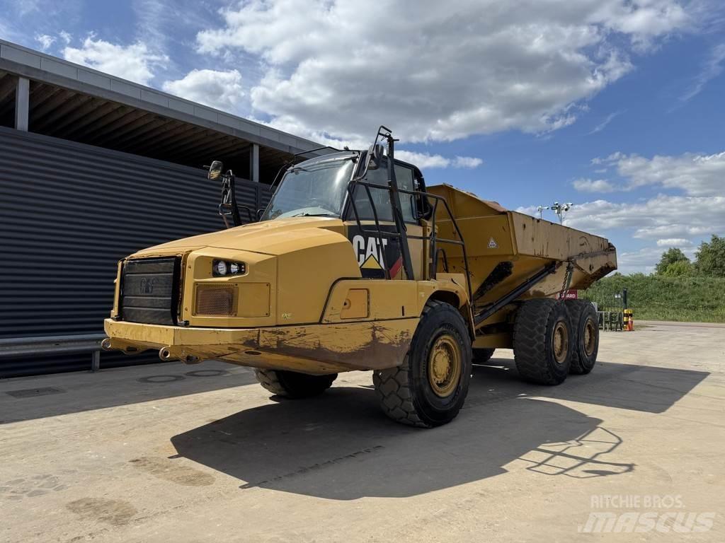 CAT 730C Mezei dömperek