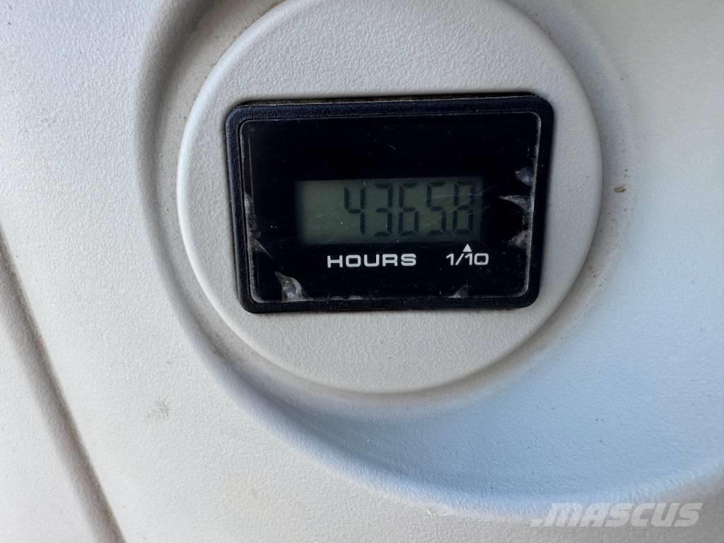 Kobelco SK 85 CS-3E Lánctalpas kotrók