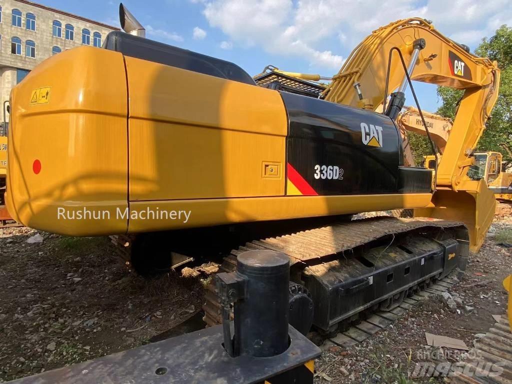 CAT 336D2 Lánctalpas kotrók