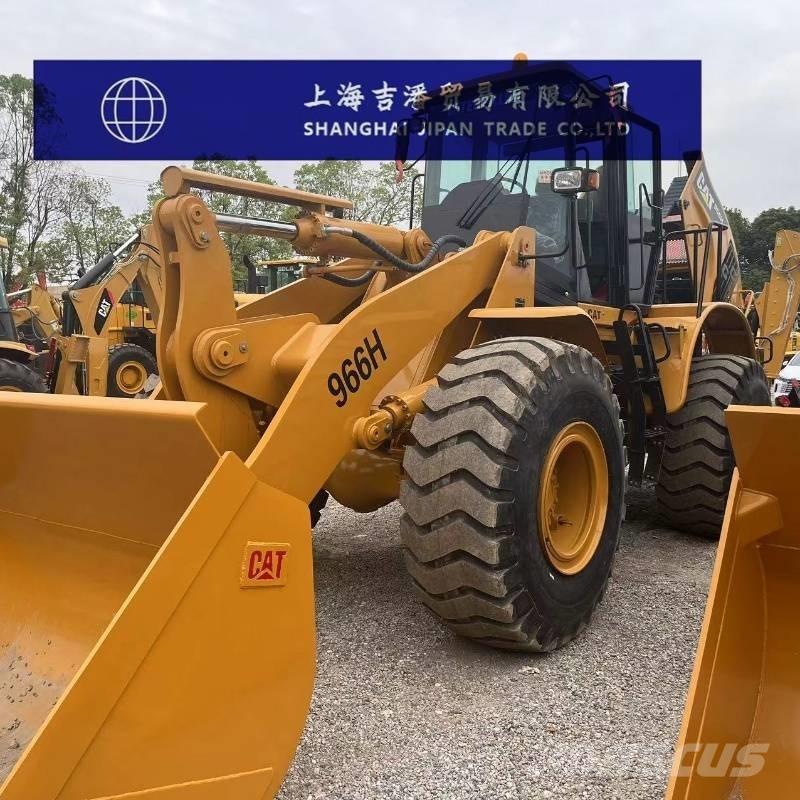 CAT 966 H Gumikerekes homlokrakodók