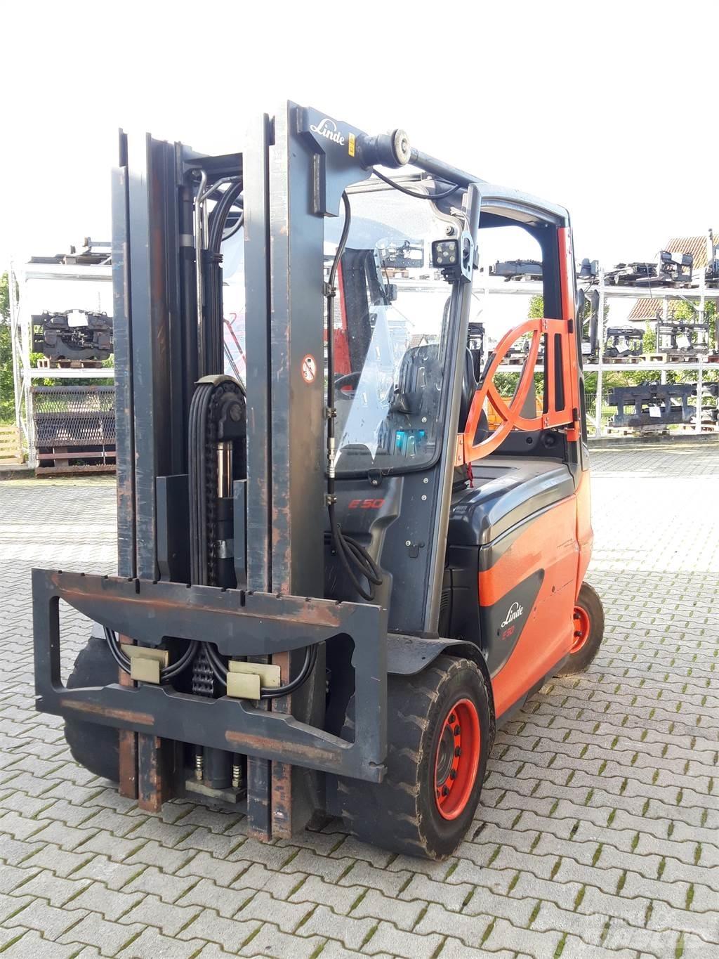 Linde E50HL Elektromos targoncák