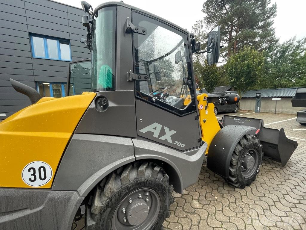 Mecalac AX700 Gumikerekes homlokrakodók