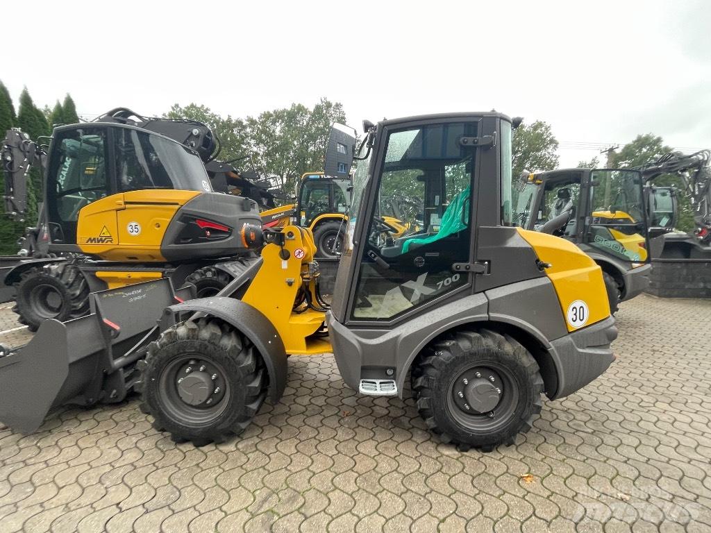 Mecalac AX700 Gumikerekes homlokrakodók