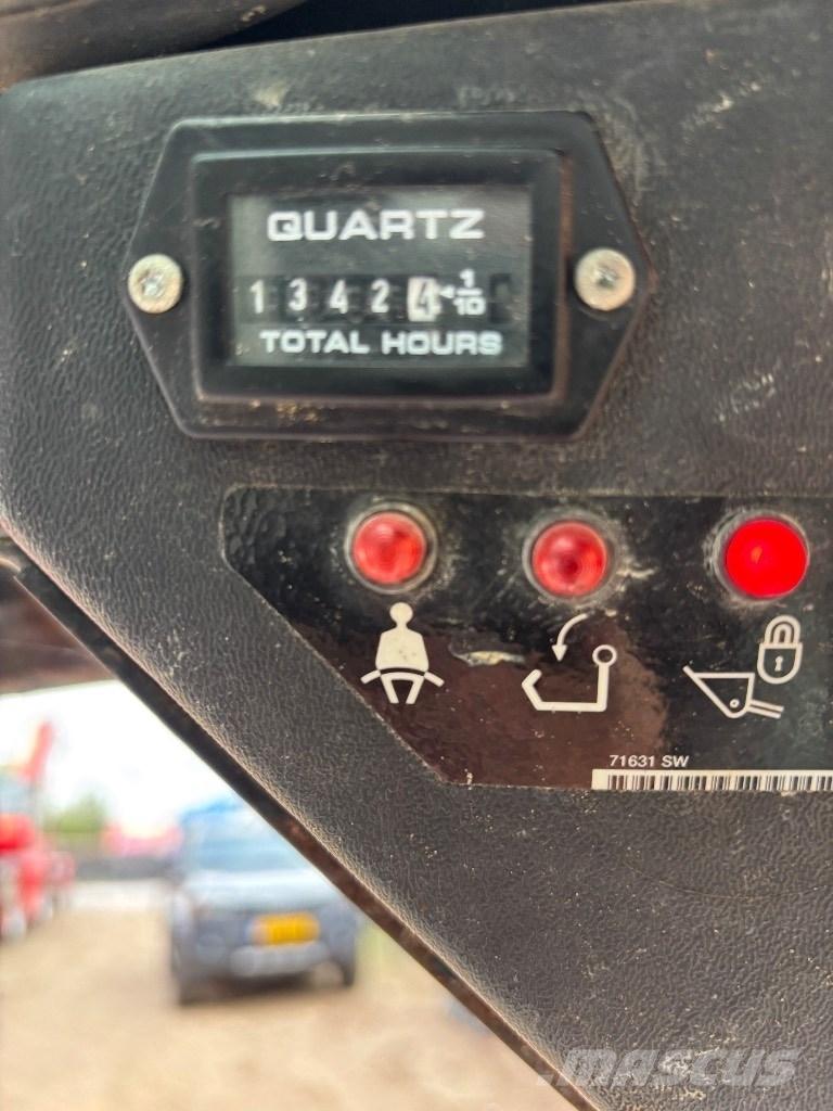Bobcat S 70 Kompaktrakodók