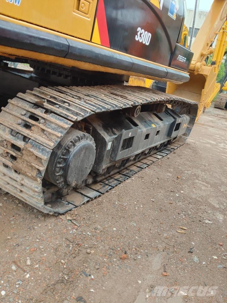 CAT 330 D Lánctalpas kotrók