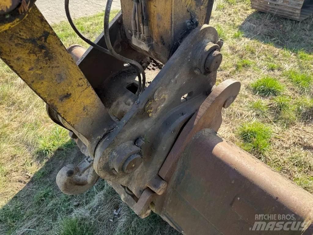New Holland E215 Lánctalpas kotrók