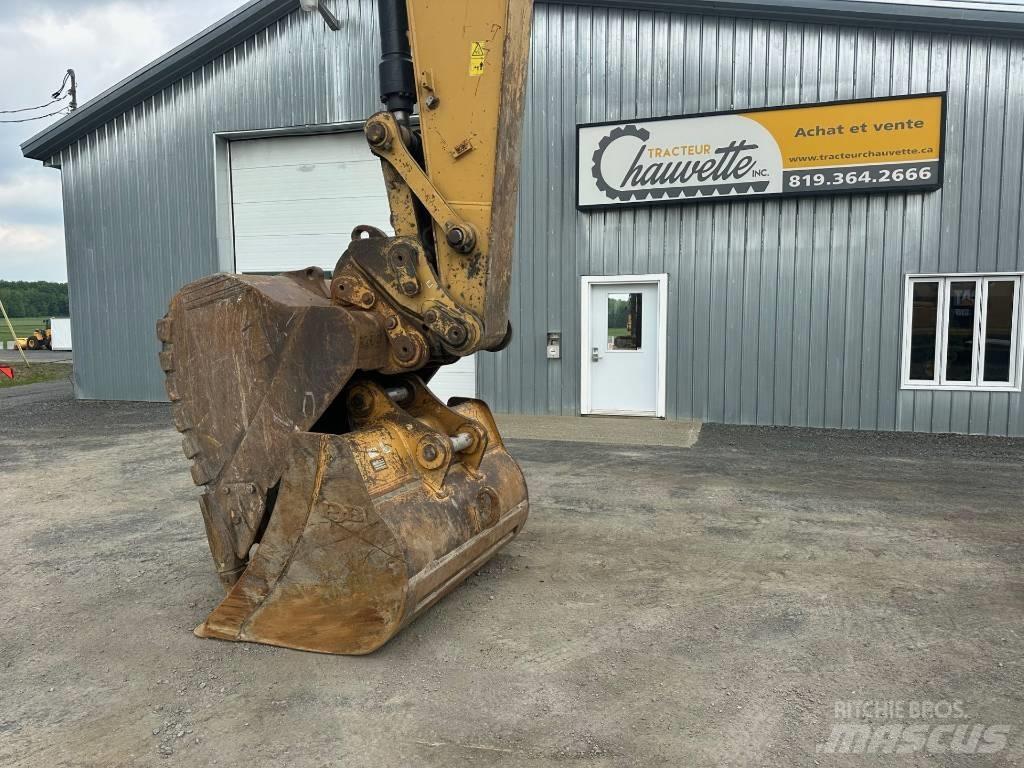 CAT 330F L Lánctalpas kotrók