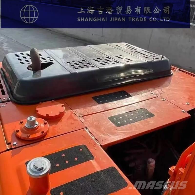 Hitachi ZX 200 Lánctalpas kotrók