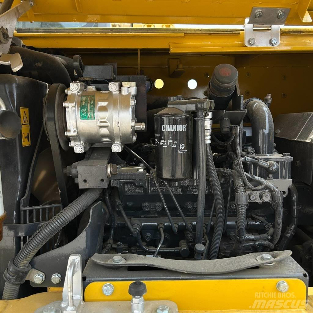 Komatsu 70-8 Lánctalpas kotrók