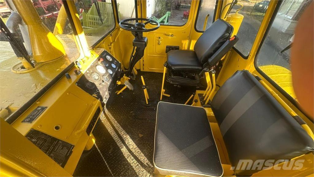 Kirovets K700A V8 Traktorok