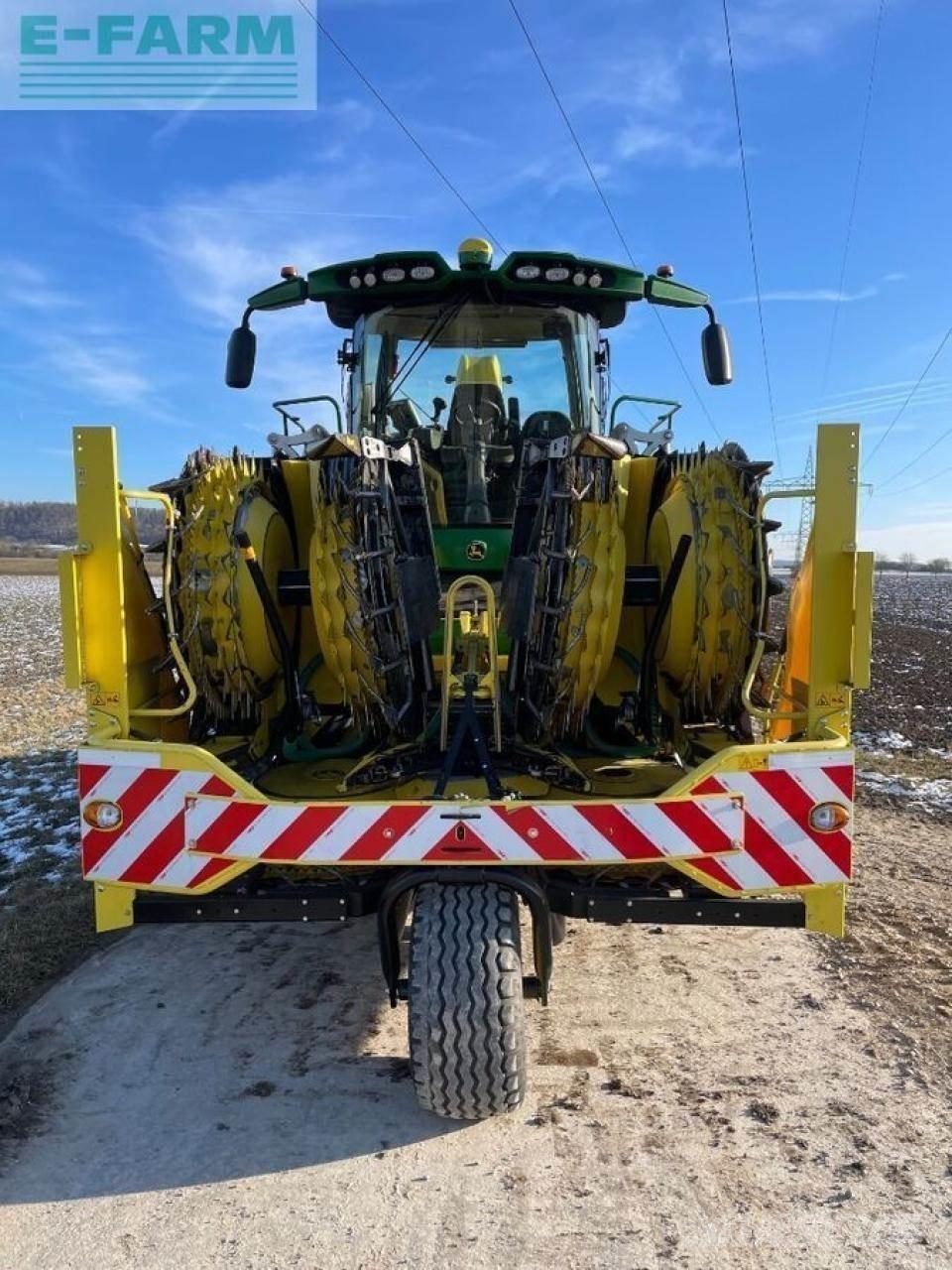 John Deere 8700i Önjáró szecskázók
