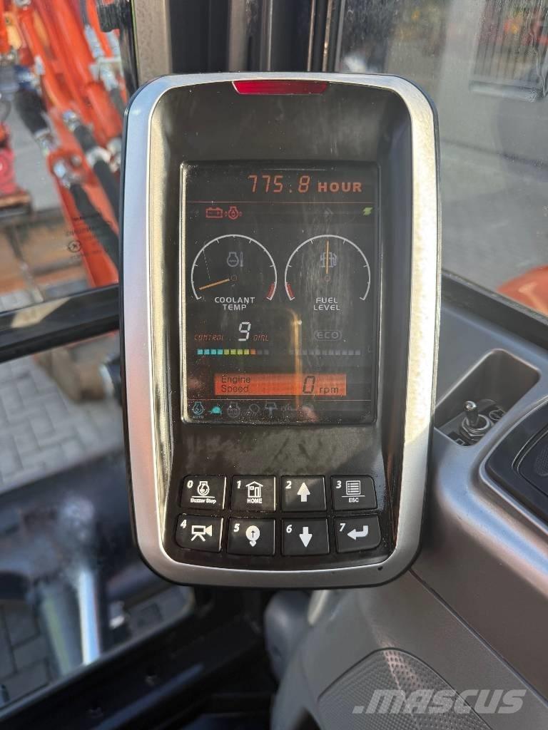 Doosan DX 85 R Közepes (midi) kotrók 7 t - 12 t