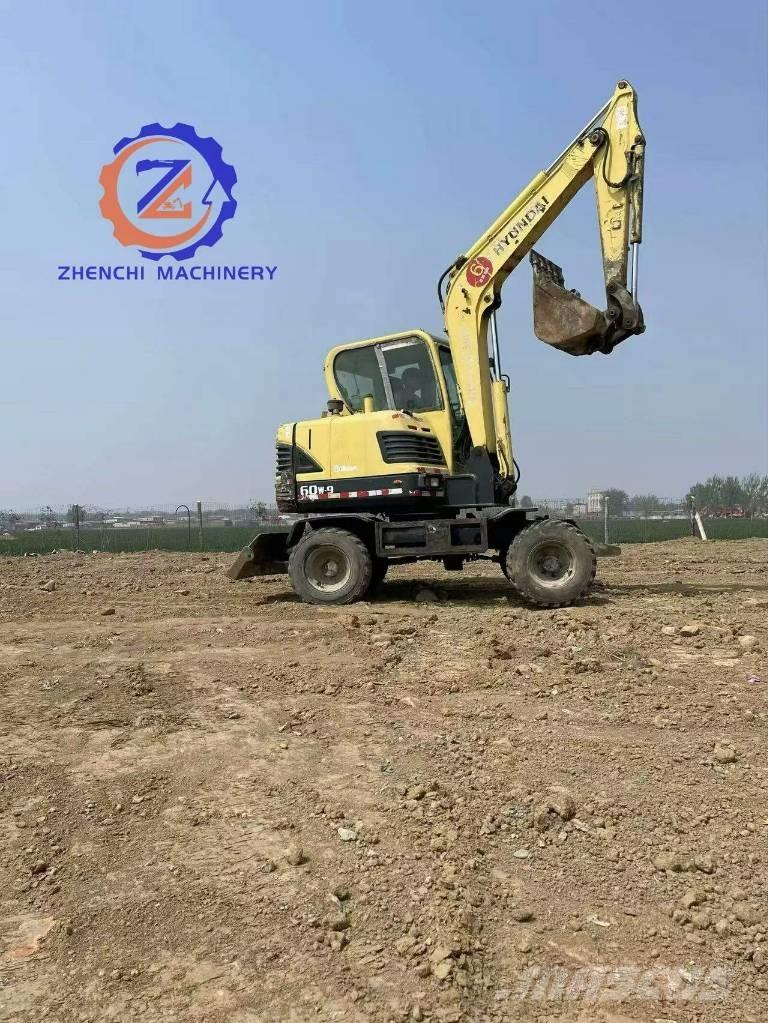 Hyundai 60 W Gumikerekes kotrók