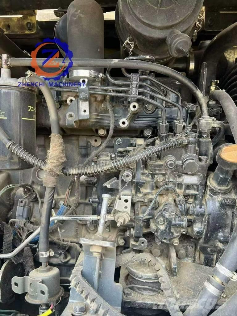 Hyundai 60 W Gumikerekes kotrók