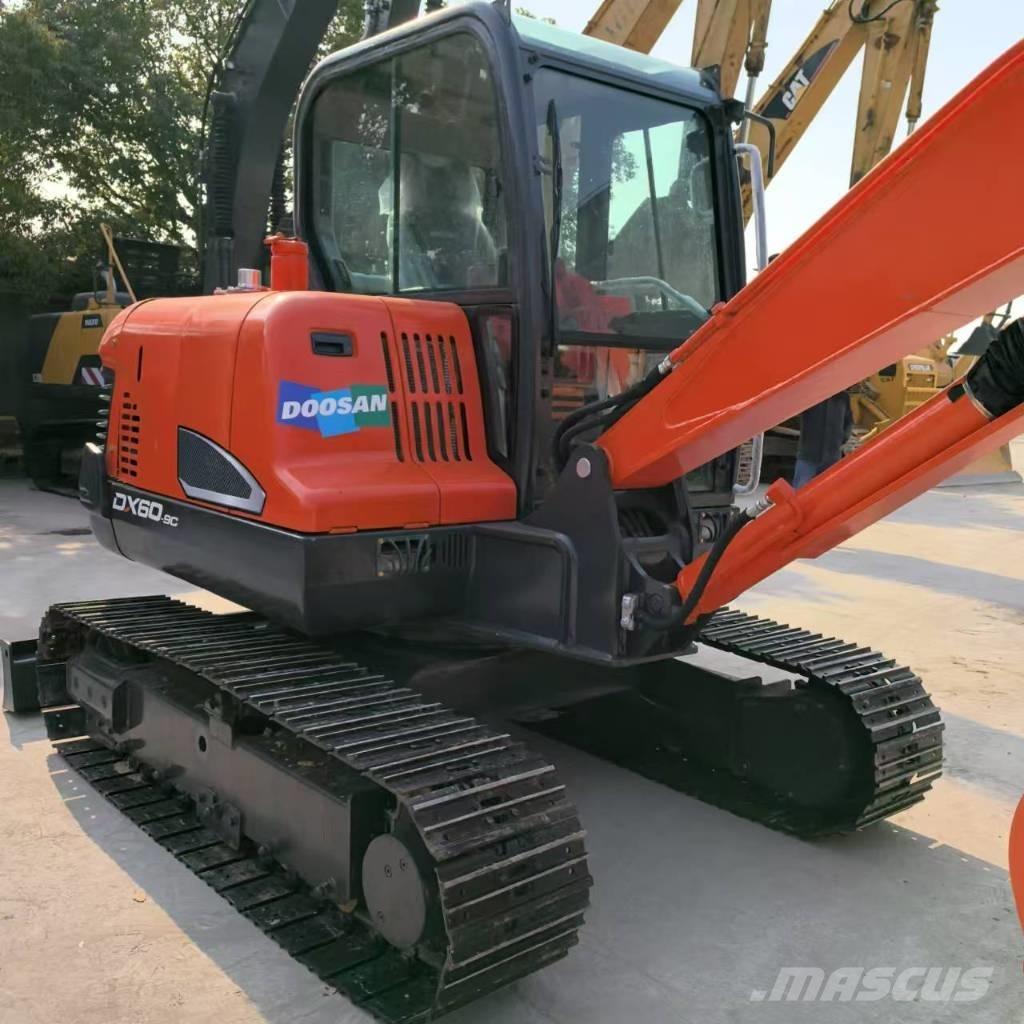 Doosan DX 60-9 C Lánctalpas kotrók