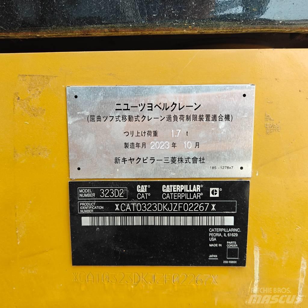 CAT 323 D L Lánctalpas kotrók