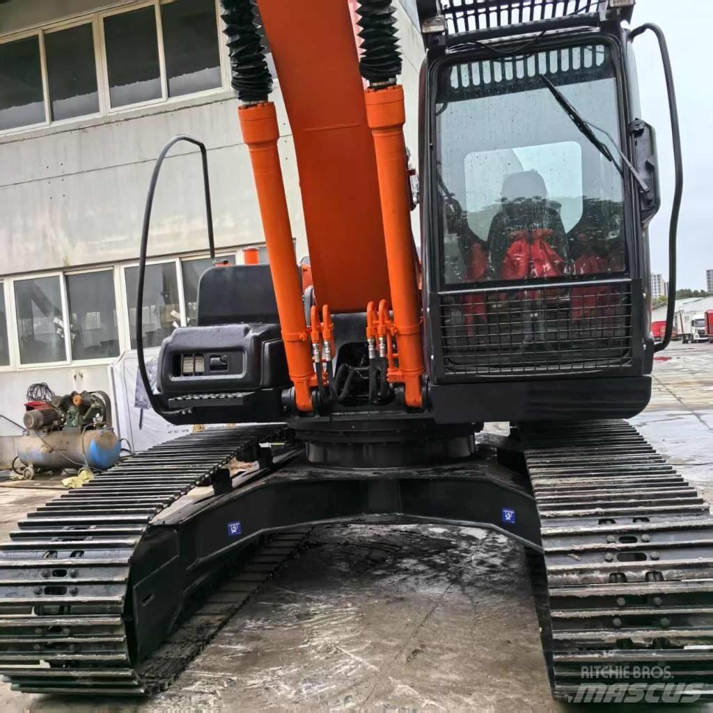 Hitachi ZX 200-3 G Lánctalpas kotrók