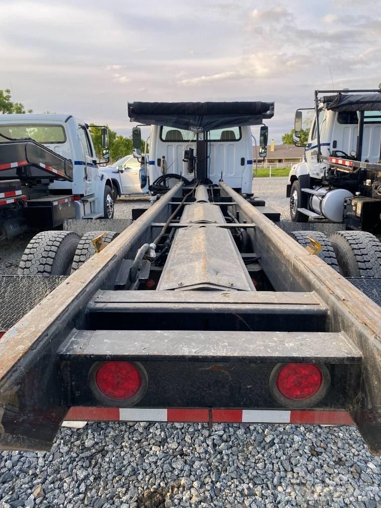Freightliner CB Multifunkciós teherautók