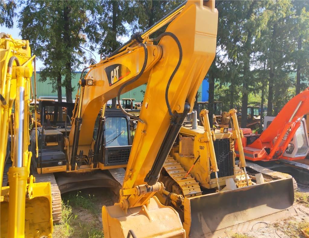 CAT 325C Lánctalpas kotrók