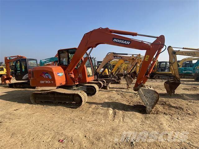 Doosan DH70-7 Lánctalpas kotrók