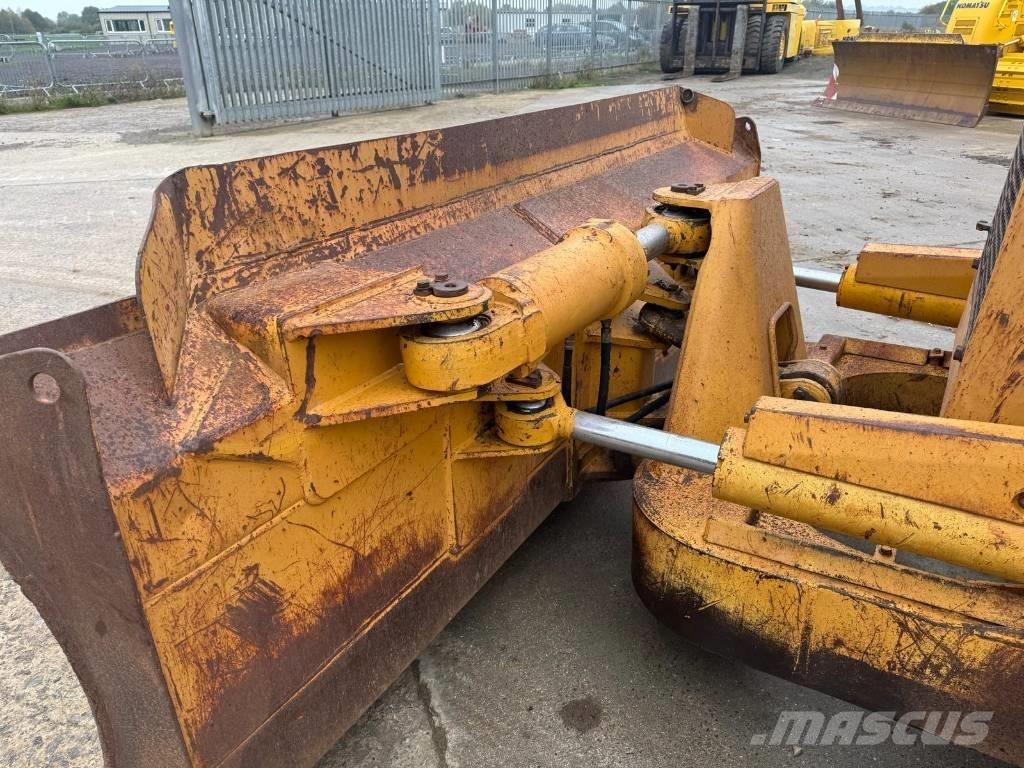 Komatsu D 58 E-1 lánctalpas dózerek