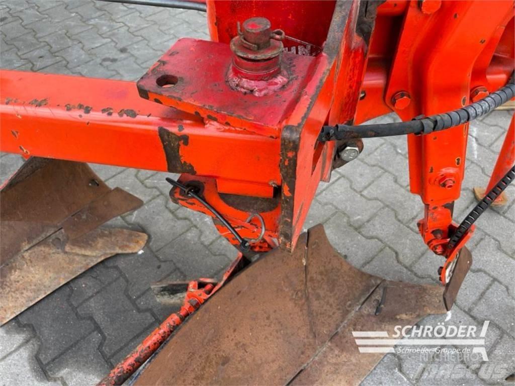 Kuhn MULTI 12 Váltvaforgató ekék