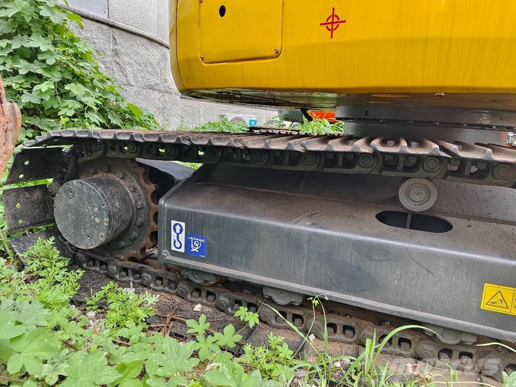 Komatsu PC 78 US Közepes (midi) kotrók 7 t - 12 t