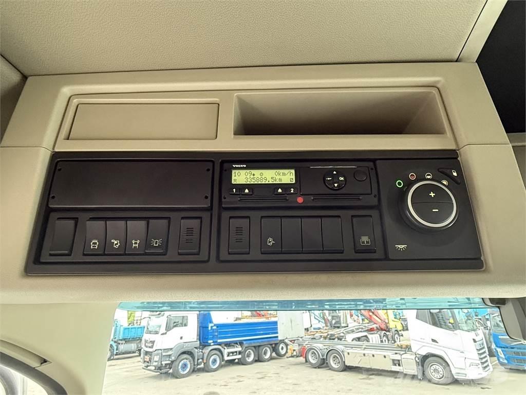 Volvo FH 540 8X4 Horgos rakodó teherautók