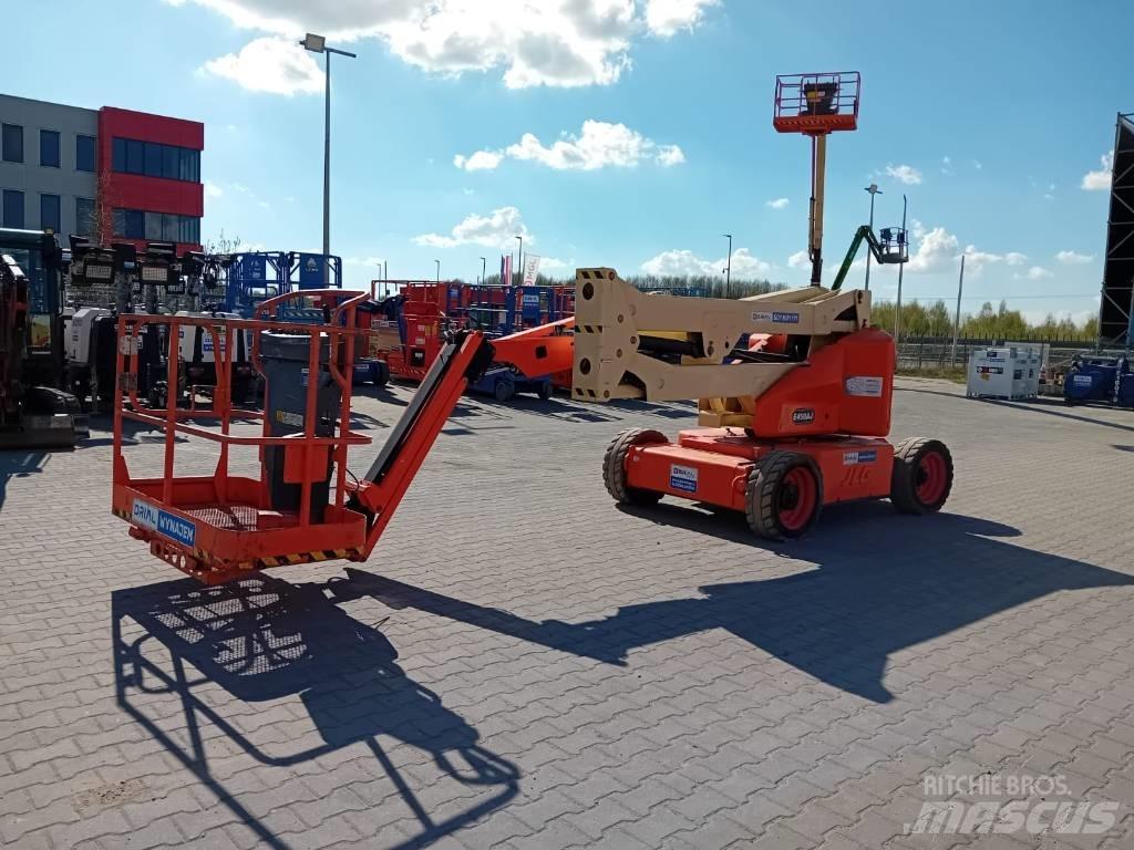 JLG E 450 AJ Karos emelők
