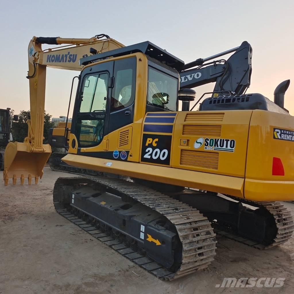 Komatsu PC 200 Lánctalpas kotrók