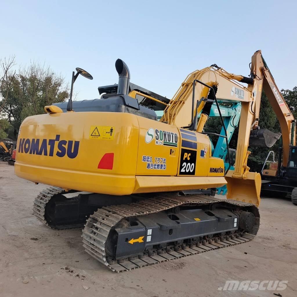 Komatsu PC 200 Lánctalpas kotrók