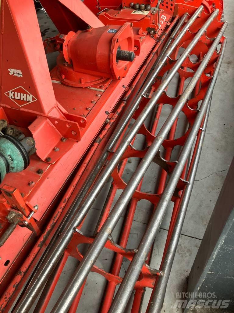 Kuhn HRB 303 Kardánhajtású ekék és Forgó-boronák