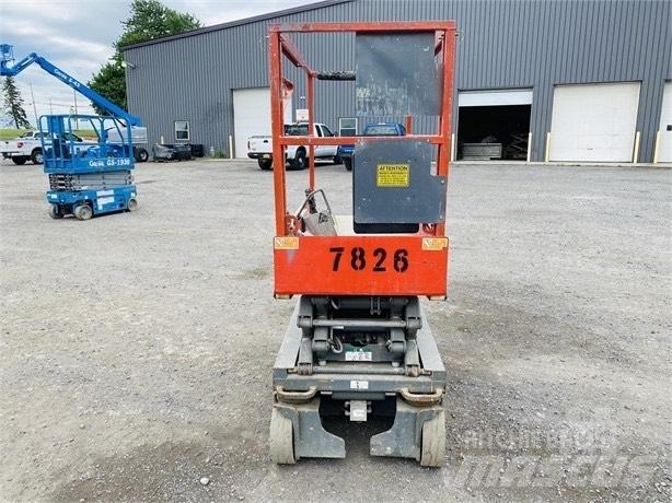 SkyJack SJ 3219 Ollós emelők