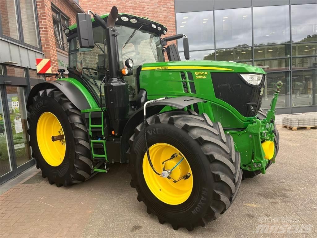 John Deere 6250R Traktorok