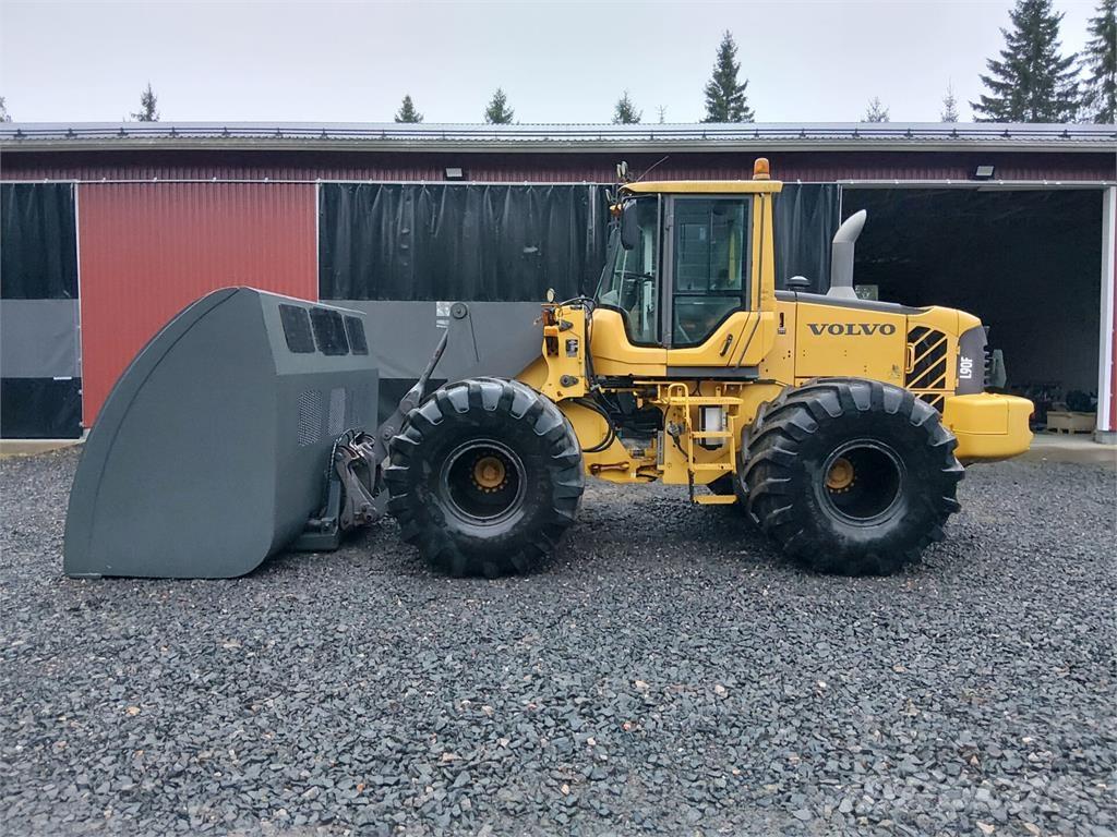 Volvo L90F Gumikerekes homlokrakodók