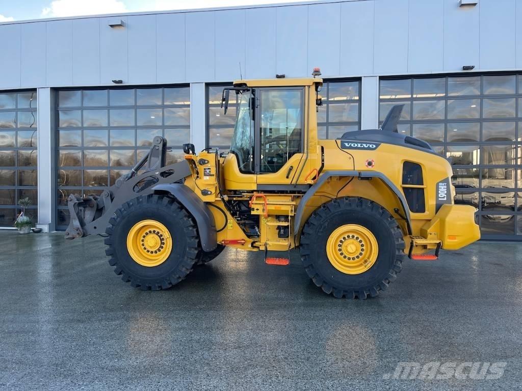 Volvo L 90 H Gumikerekes homlokrakodók