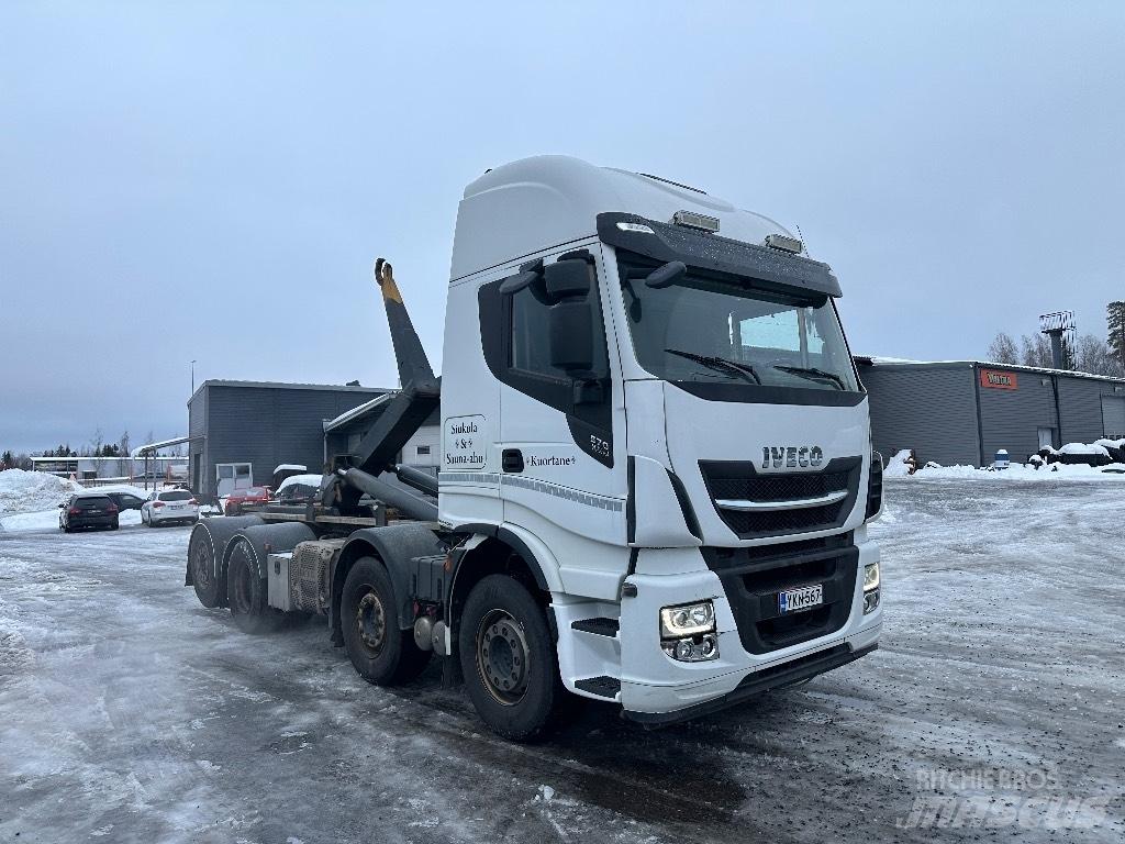 Iveco X-Way 560 8x2 Horgos rakodó teherautók