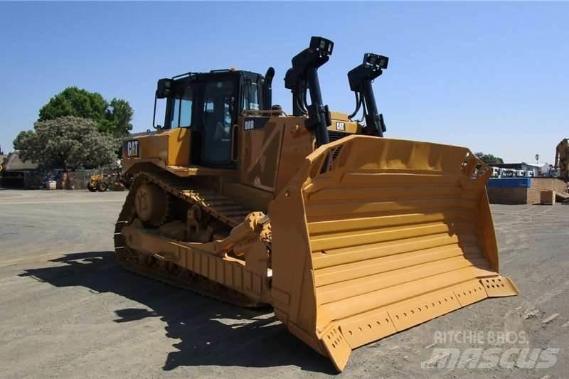 CAT D8R lánctalpas dózerek
