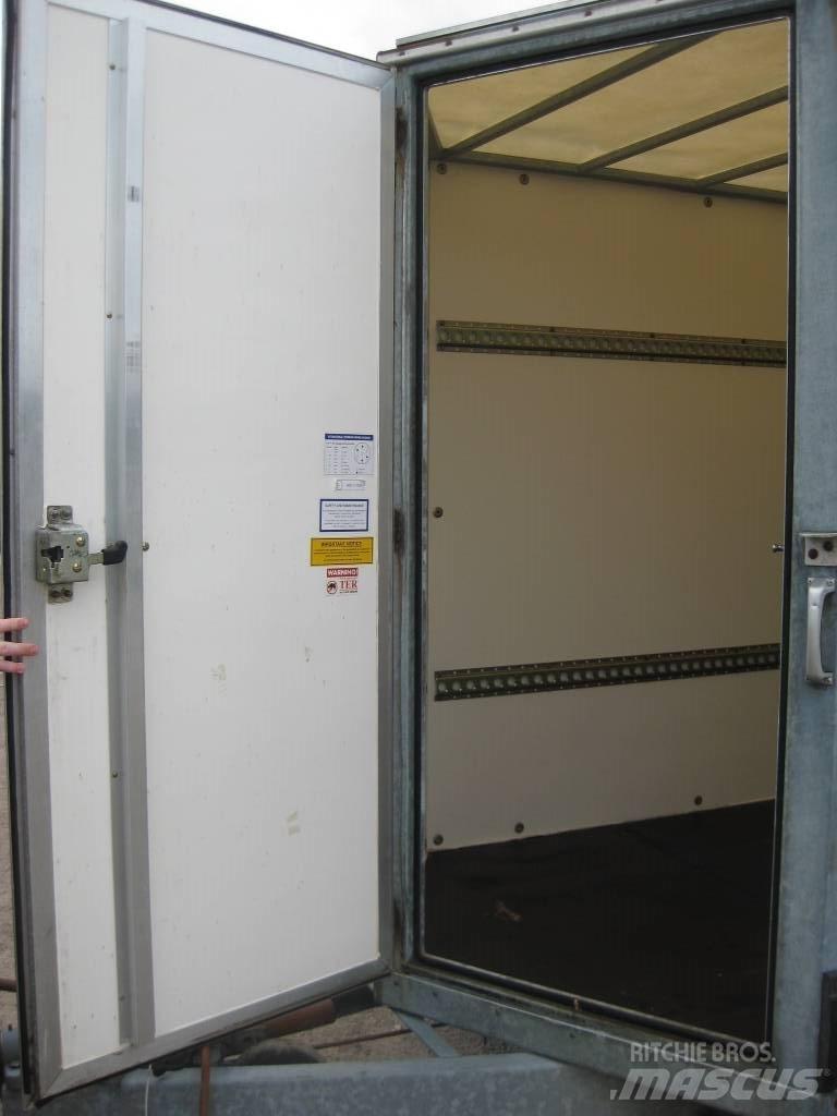 Ifor Williams BV105 Dobozos pótkocsik
