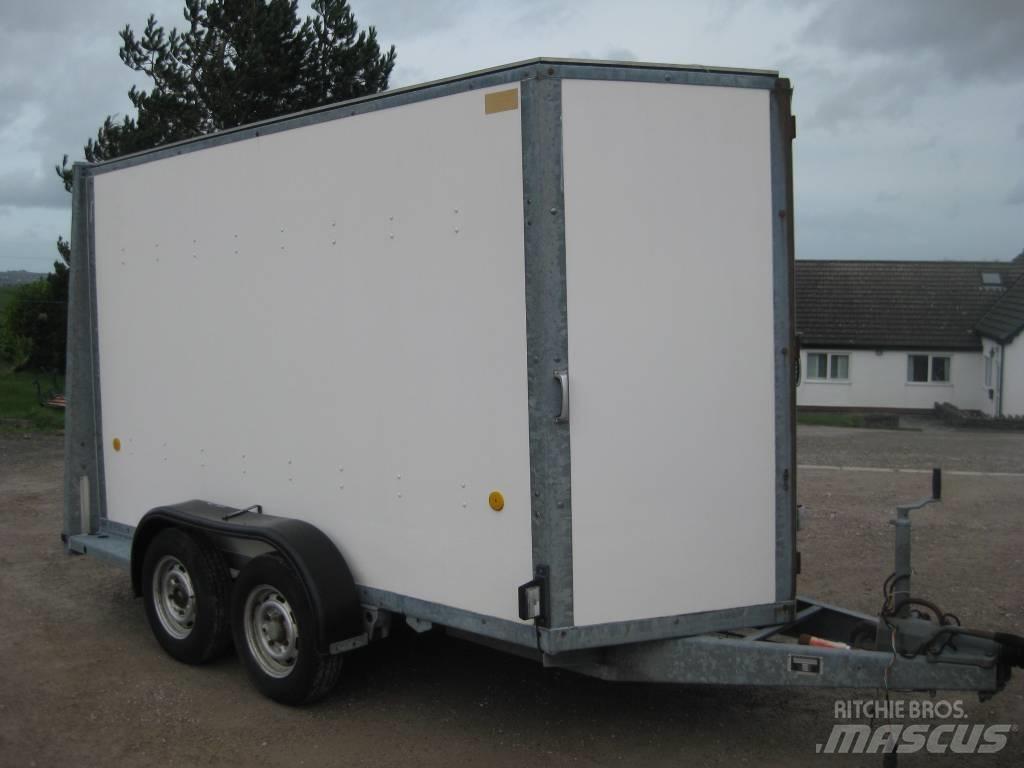 Ifor Williams BV105 Dobozos pótkocsik