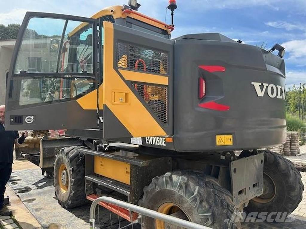 Volvo EWR150E Speciális kotrók