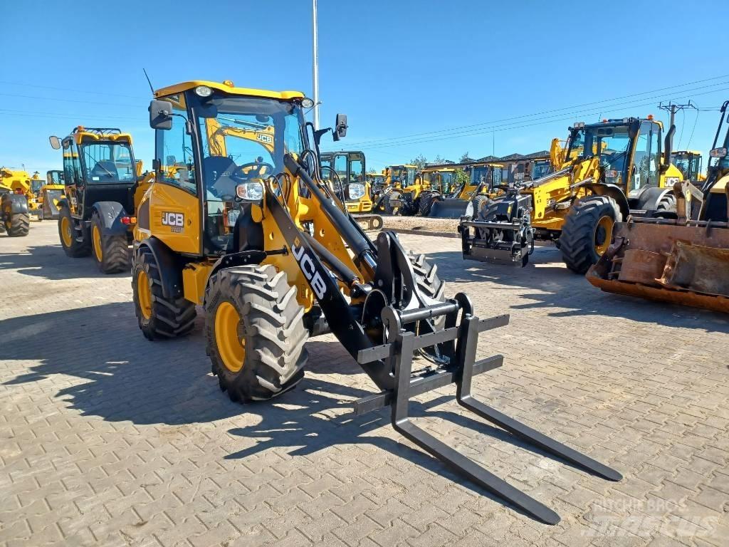 JCB 406 Gumikerekes homlokrakodók