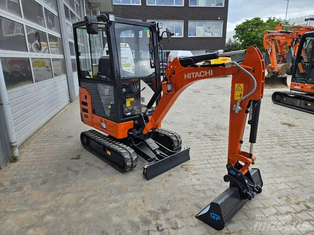 Hitachi ZX19-6 Mini kotrók < 7t