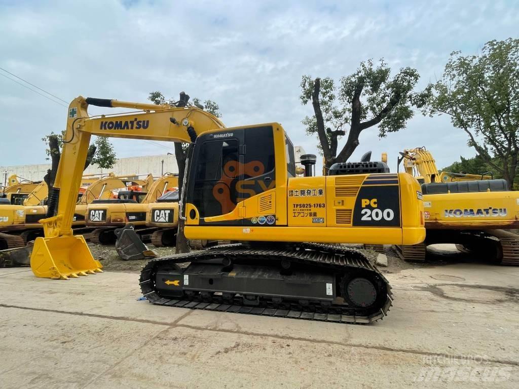 Komatsu PC 200 Lánctalpas kotrók